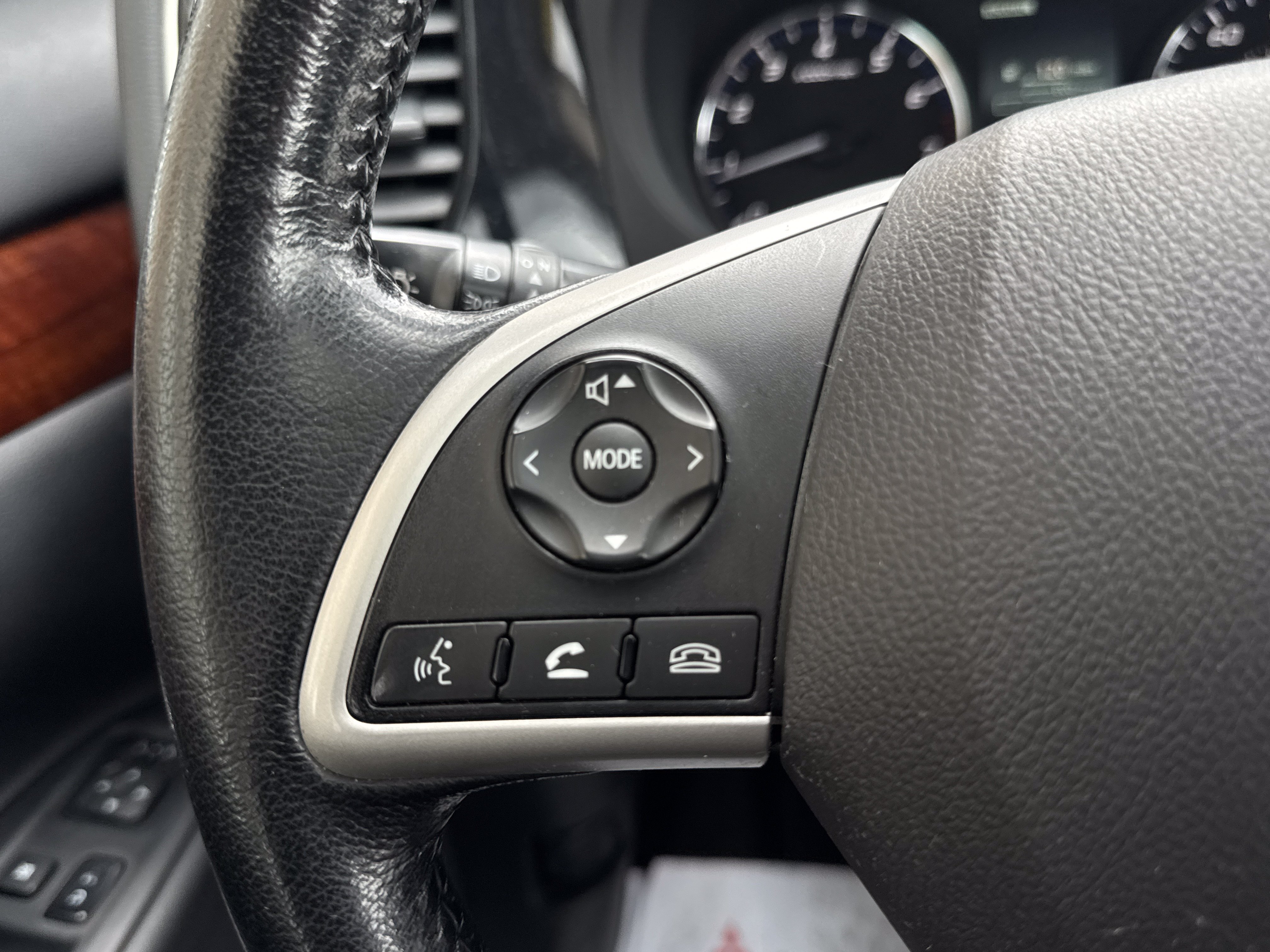 Used 2015 Mitsubishi Outlander SE AWD/4WD image 20