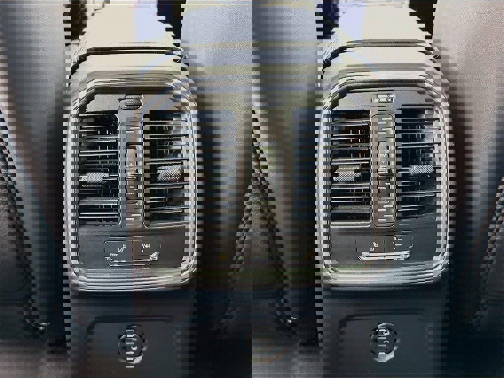 New 2026 Porsche Macan GTS image 30