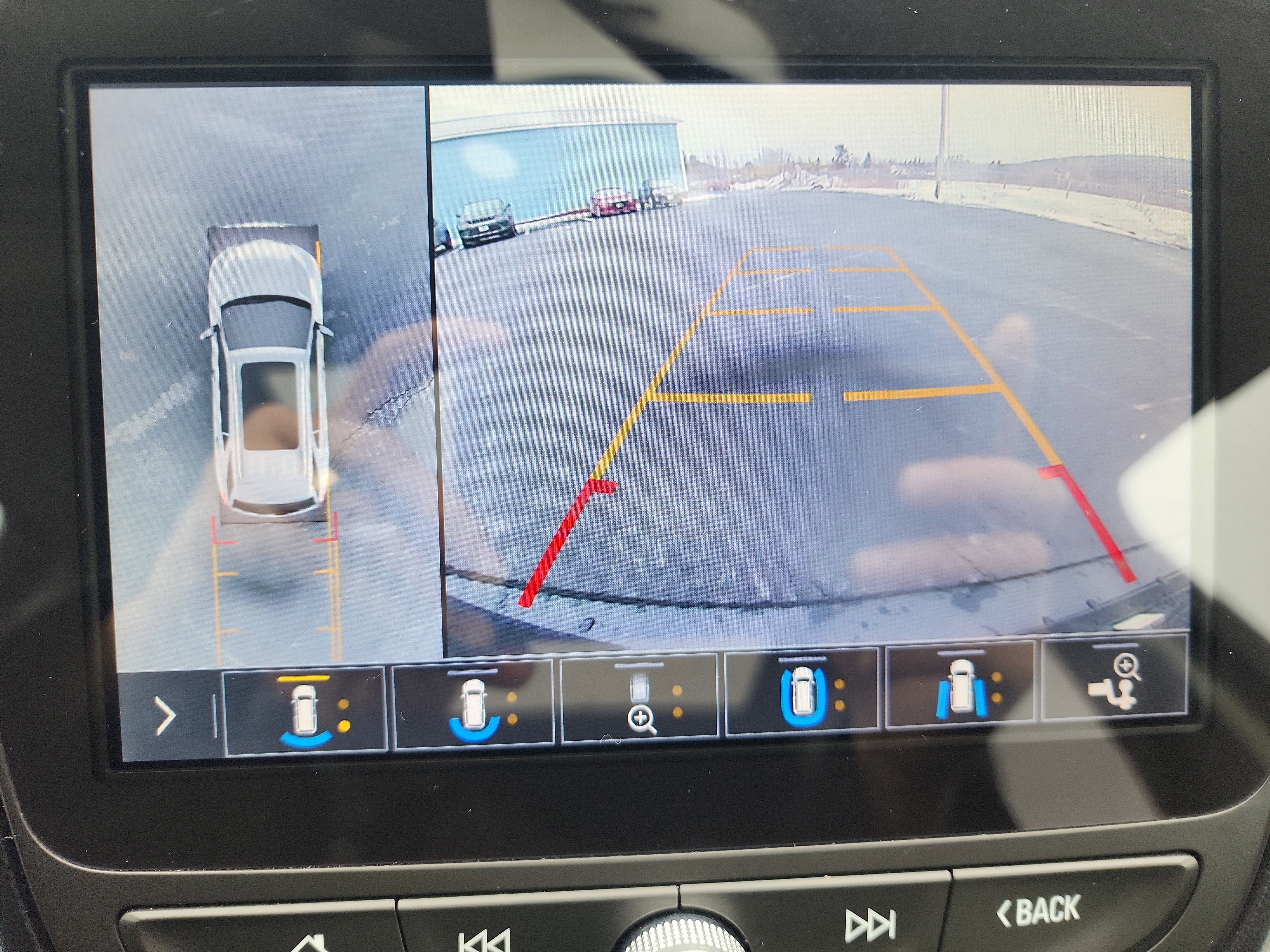 Used 2019 Chevrolet Equinox Premier image 19