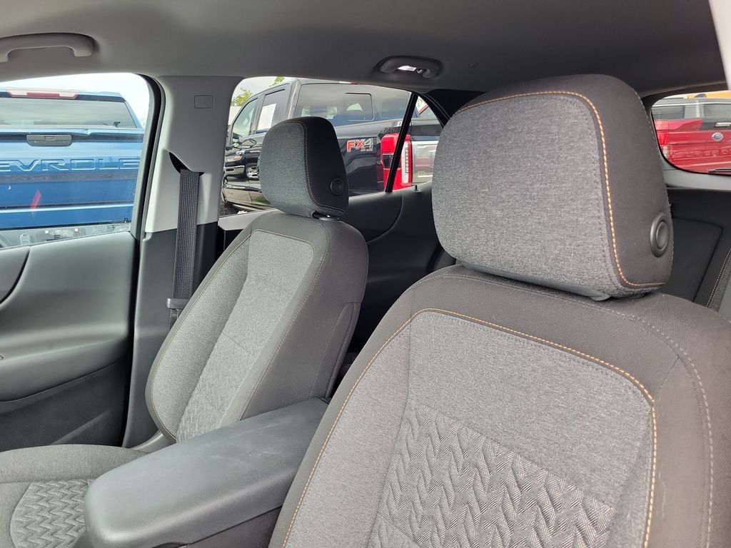 Used 2023 Chevrolet Equinox LT w/ Driver Convenience Package AWD/4WD image 23