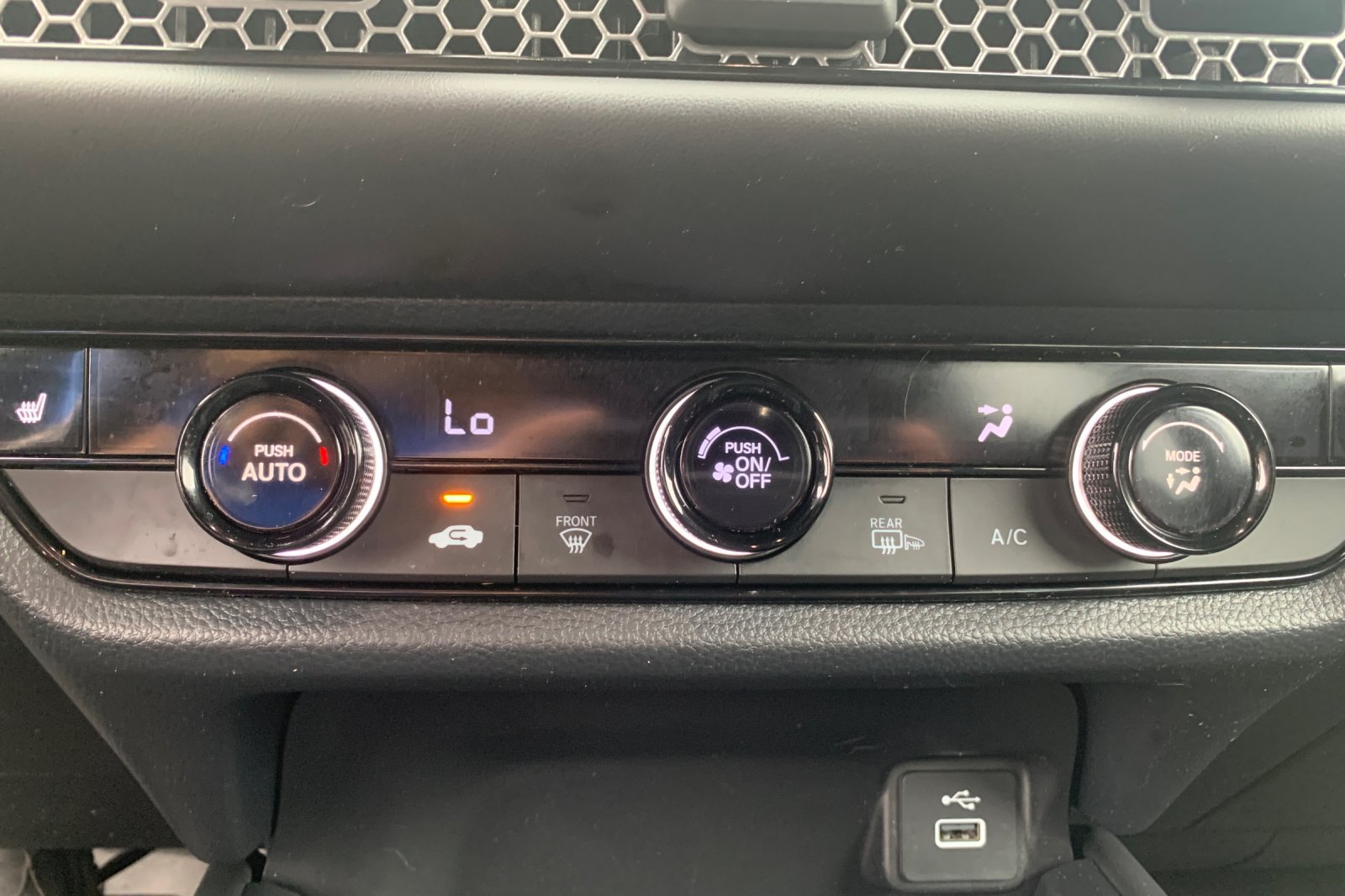 Used 2025 Honda HR-V Sport image 25