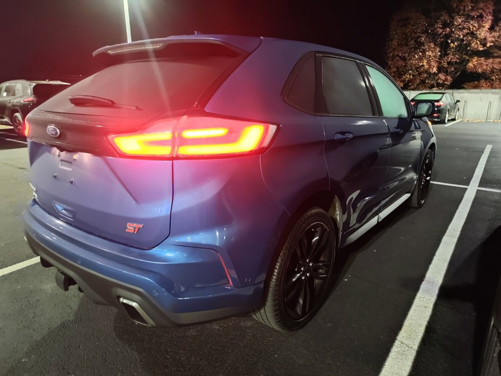 Used 2019 Ford Edge ST w/ Equipment Group 401A AWD/4WD image 4