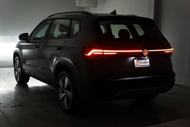 Used 2025 Volkswagen Taos S image 38