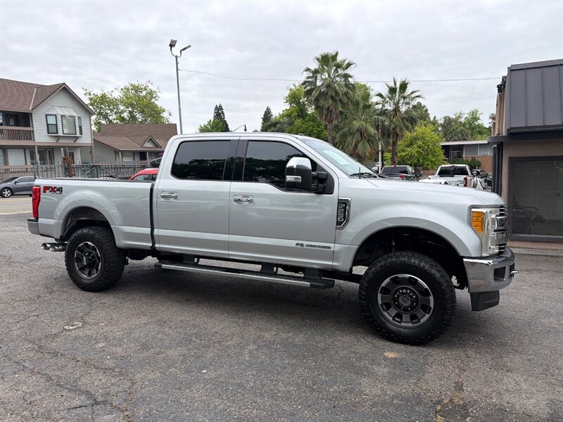 Used 2017 Ford F250 Lariat w/ Lariat Ultimate Package AWD/4WD image 6