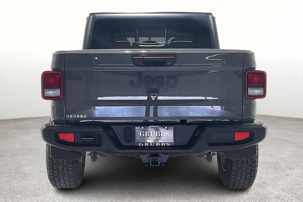 Used 2022 Jeep Gladiator Willys image 6