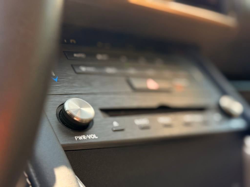 Used 2019 Lexus IS 300 w/ Premium Package RWD image 38