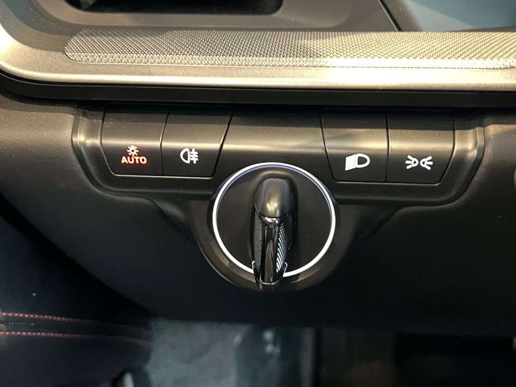 Used 2023 Porsche 911 Carrera image 27