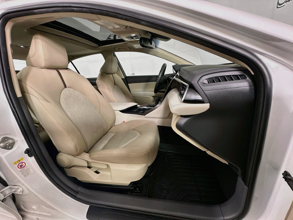 Used 2018 Toyota Camry LE w/ Audio Package FWD image 33