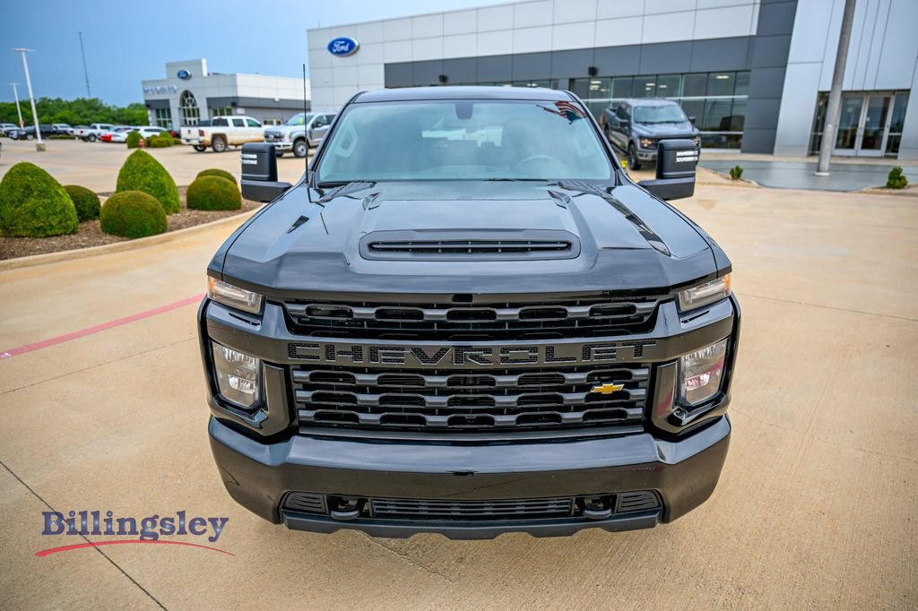 Used 2023 Chevrolet Silverado 2500 Custom w/ Custom Convenience Package AWD/4WD image 2