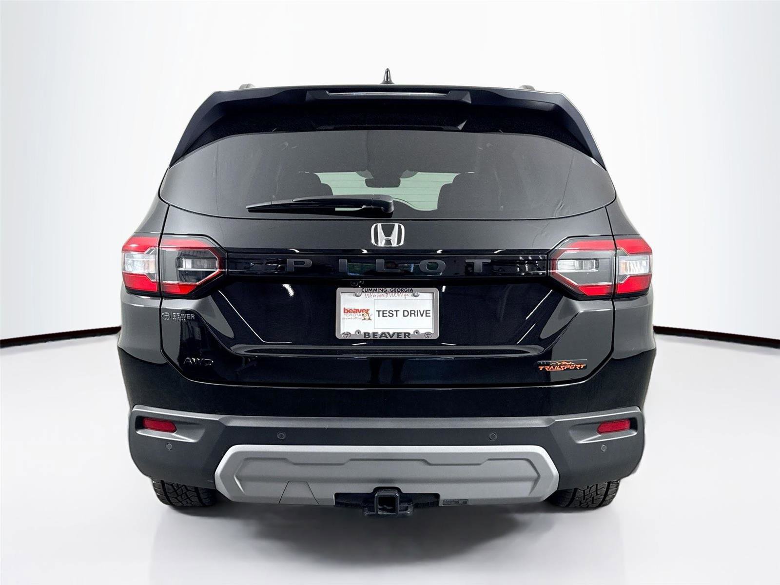 Used 2025 Honda Pilot TrailSport image 11