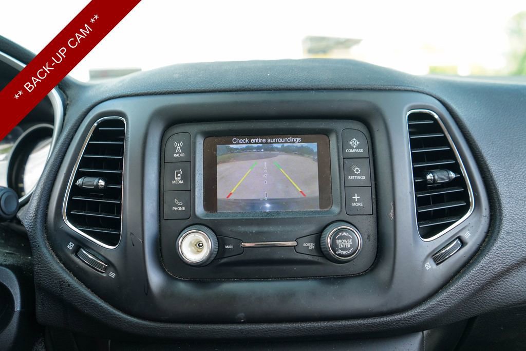 Used 2018 Jeep Compass Sport FWD image 11