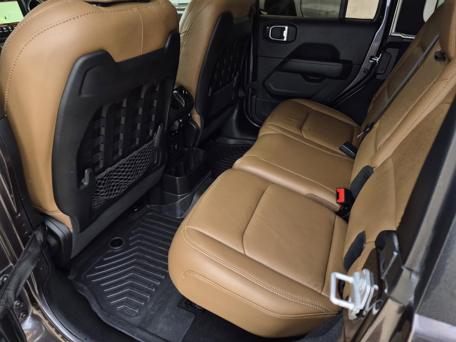 Used 2020 Jeep Wrangler Unlimited Rubicon AWD/4WD image 14