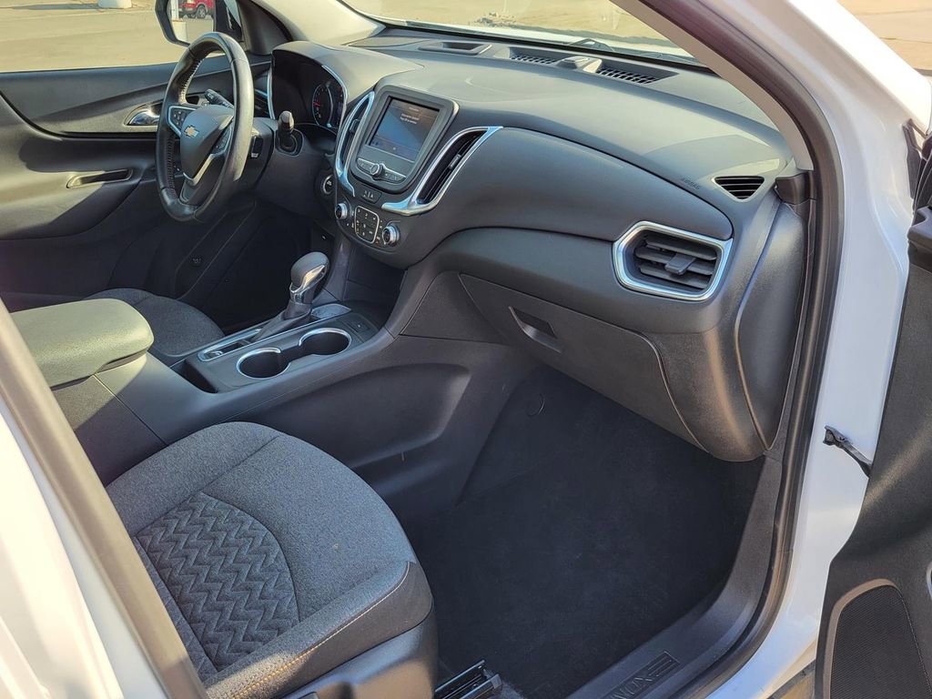 Used 2022 Chevrolet Equinox LT image 9
