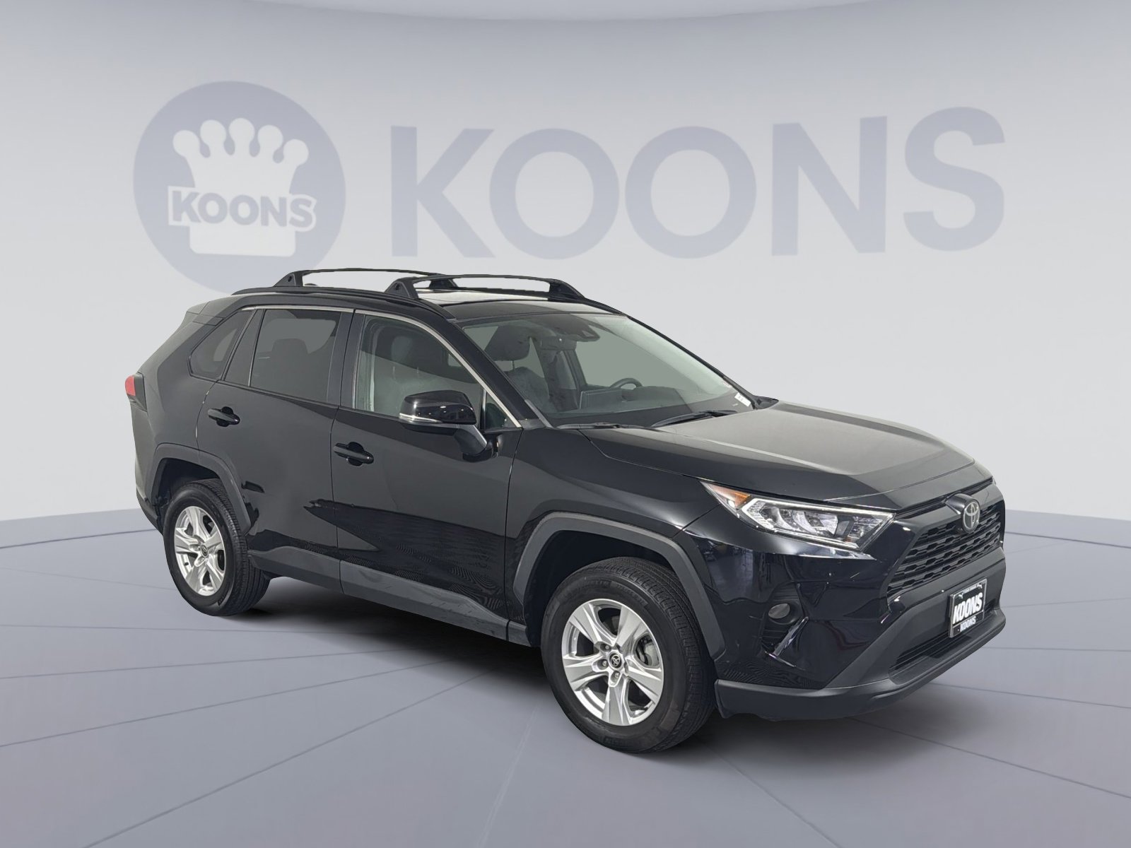 Used 2021 Toyota RAV4 XLE w/ Convenience Package image 10