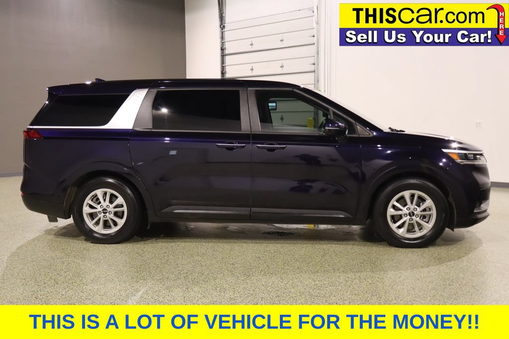 Used 2024 Kia Carnival LX FWD image 11