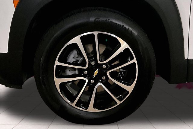 Used 2025 Chevrolet TrailBlazer LT AWD/4WD image 11