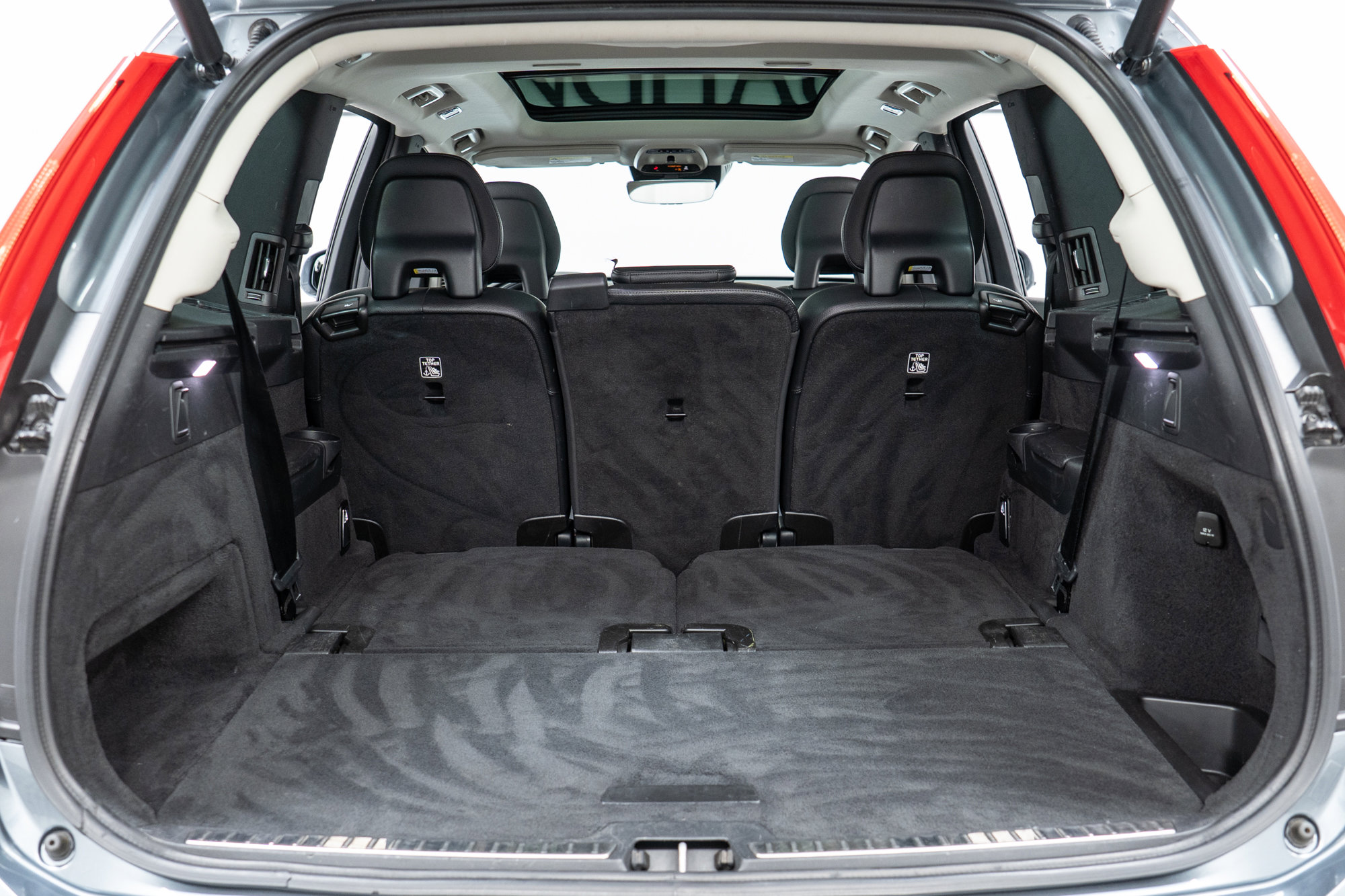 Used 2020 Volvo XC90 T6 Momentum image 10