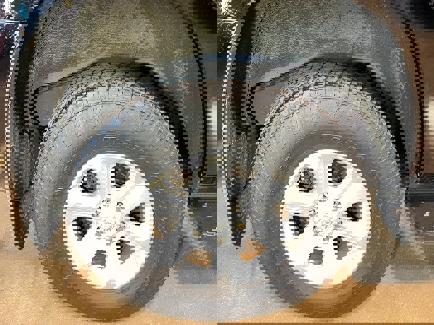 Used 2014 Toyota 4Runner SR5 image 97