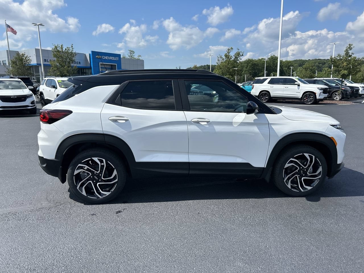 New 2026 Chevrolet TrailBlazer RS w/ Convenience Package AWD/4WD image 8