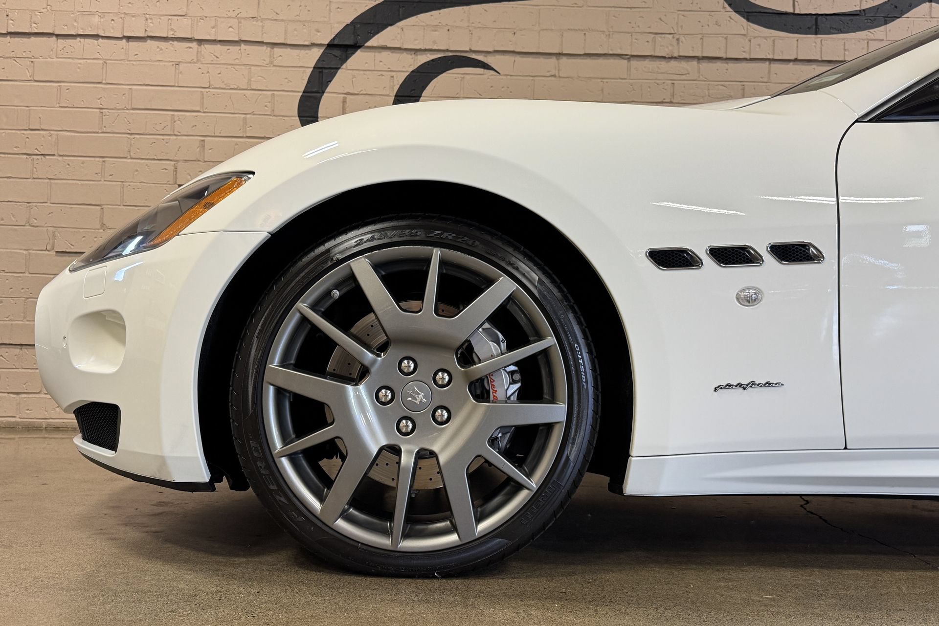 Used 2011 Maserati GranTurismo Convertible RWD image 36