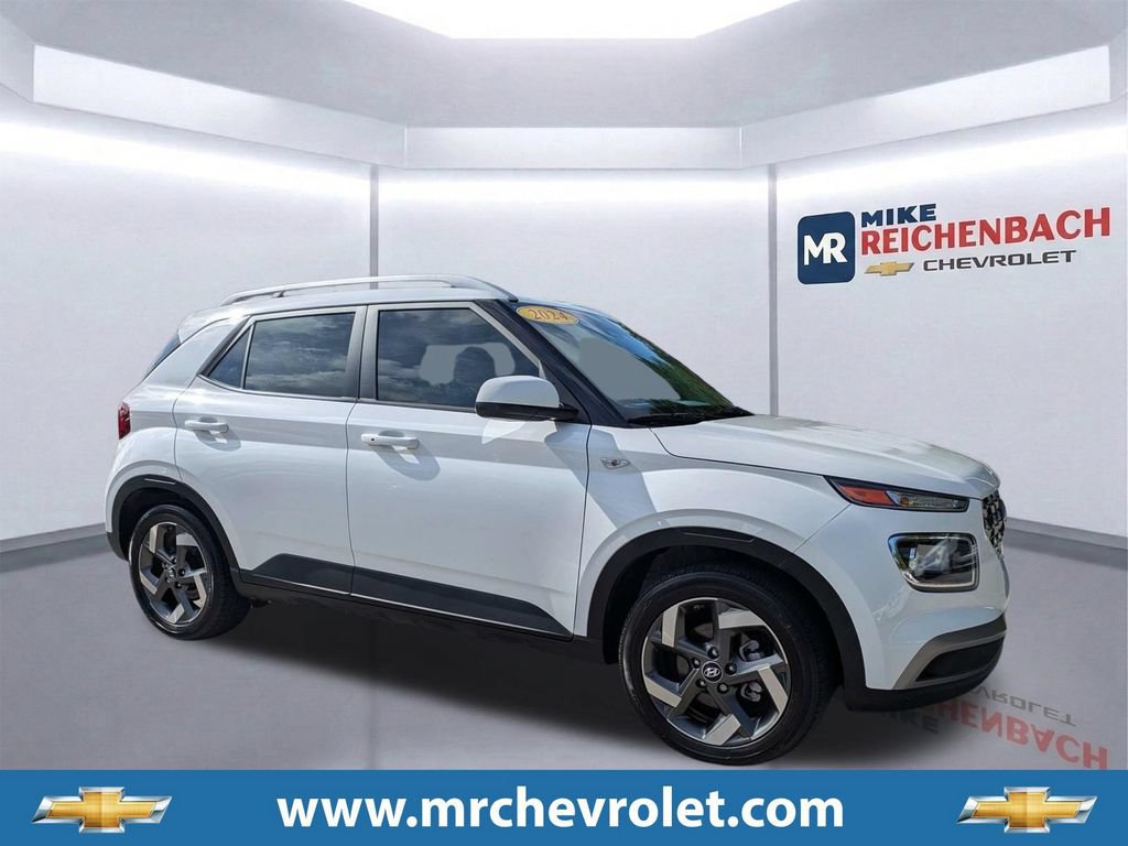 Used 2024 Hyundai Venue SEL