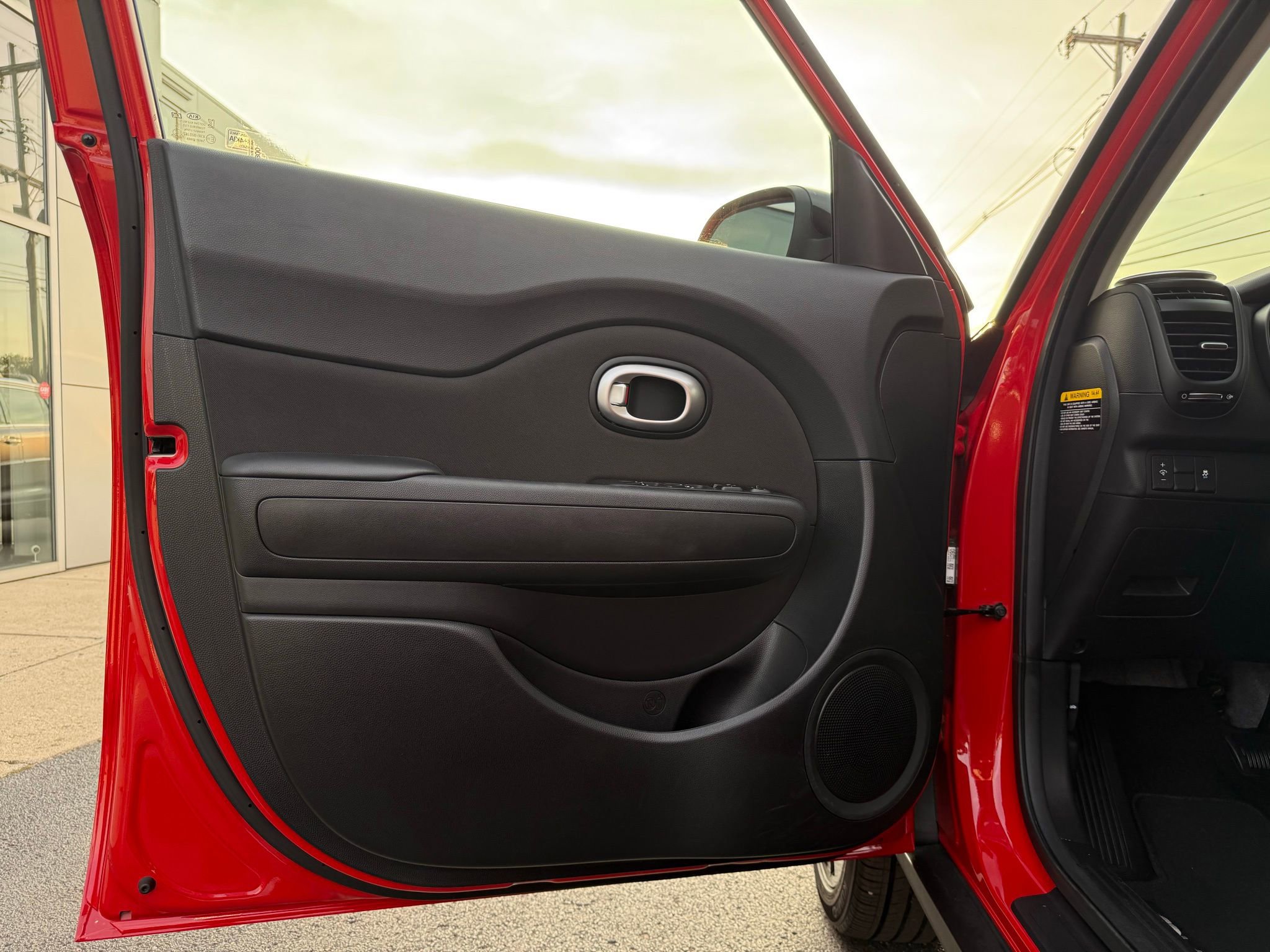 Used 2019 Kia Soul + image 22