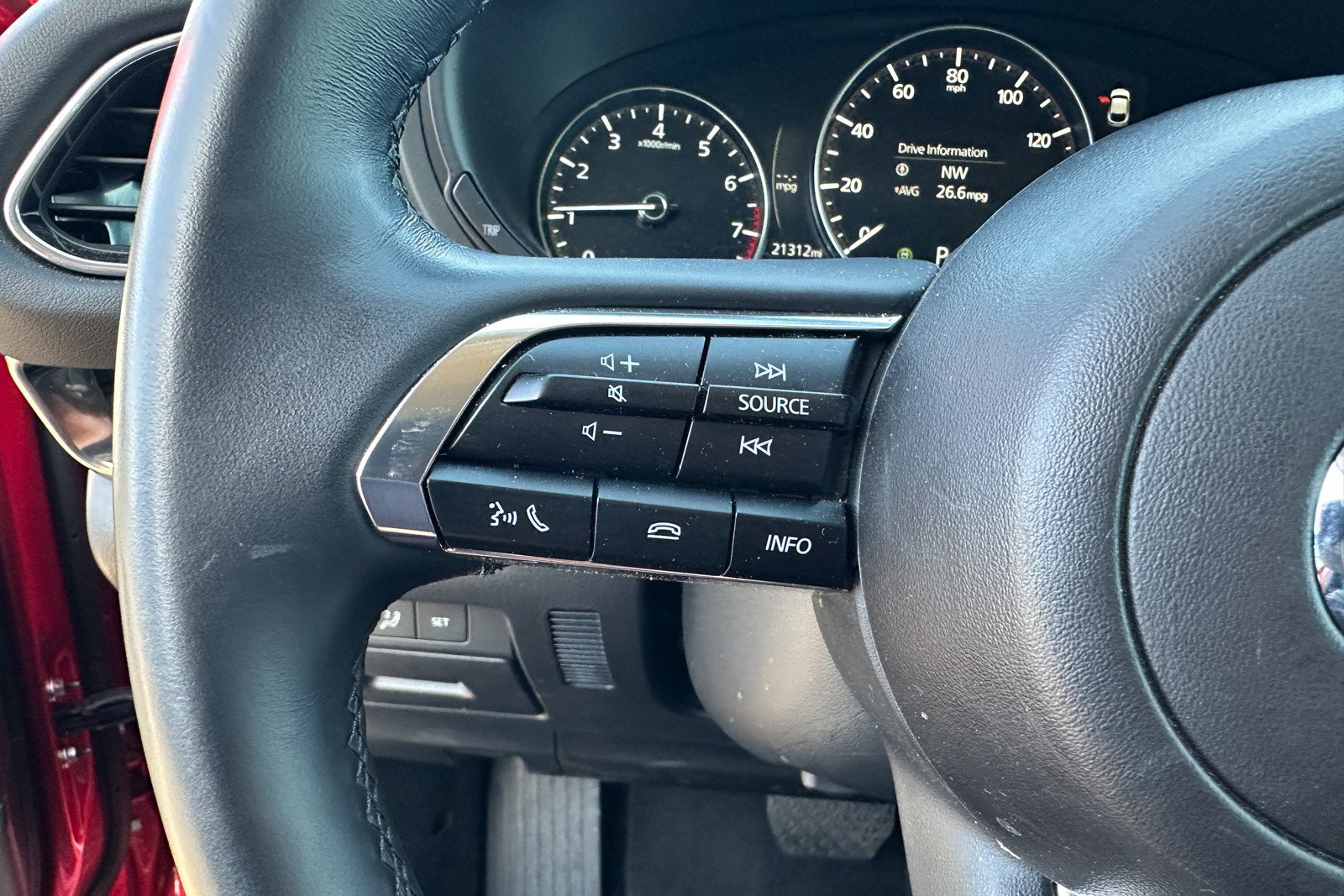 Certified 2025 MAZDA CX-30 AWD 2.5 S w/ Preferred Package image 15