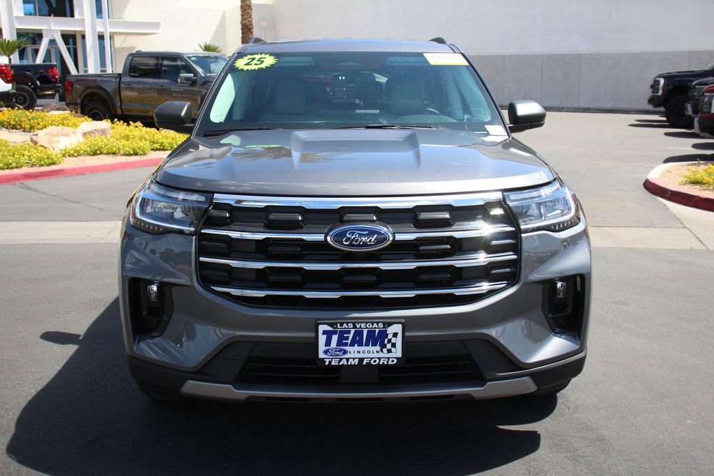 Certified 2025 Ford Explorer Active w/ Active Comfort Package RWD image 13