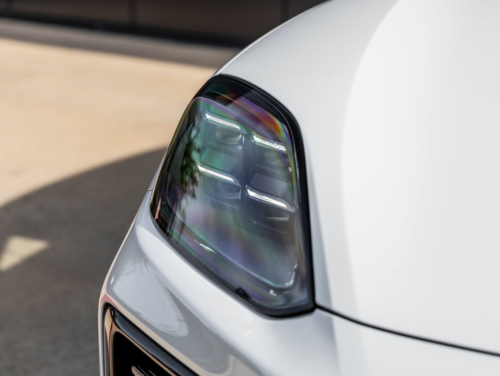 Certified 2025 Porsche Cayenne S AWD/4WD image 18