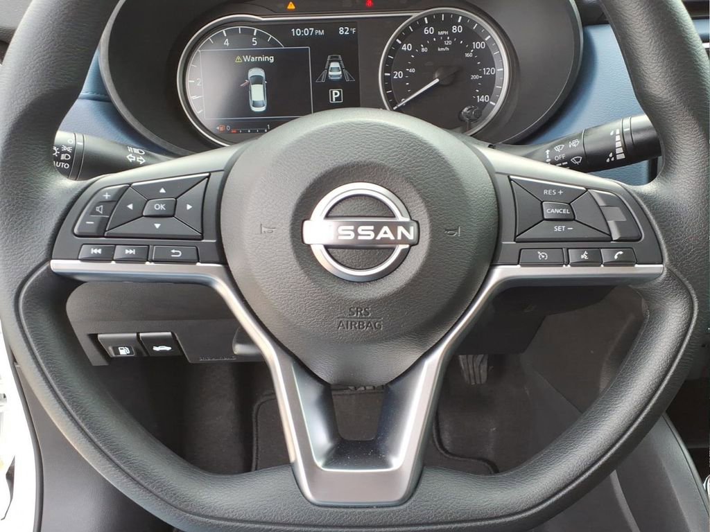 New 2025 Nissan Versa SV w/ Trunk Package FWD image 19