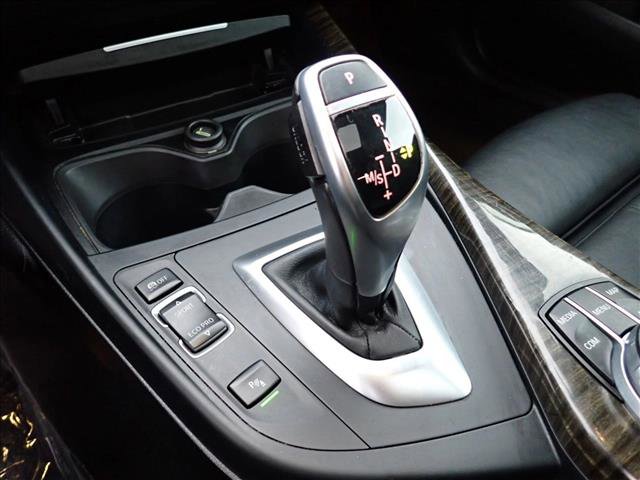 Used 2017 BMW 230i Coupe image 15