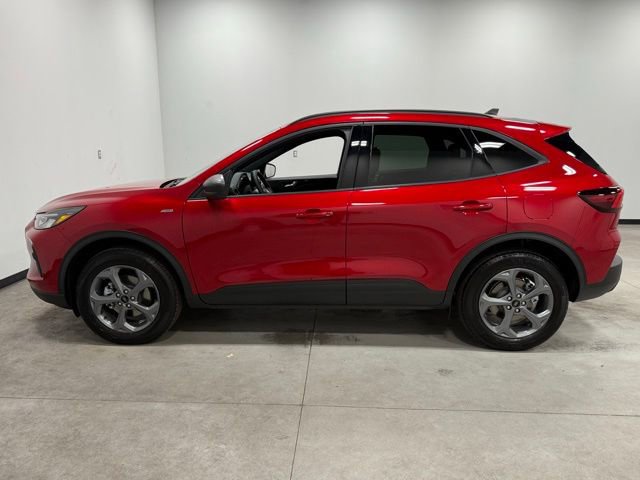Used 2025 Ford Escape ST-Line w/ Tech Pack #1 image 8