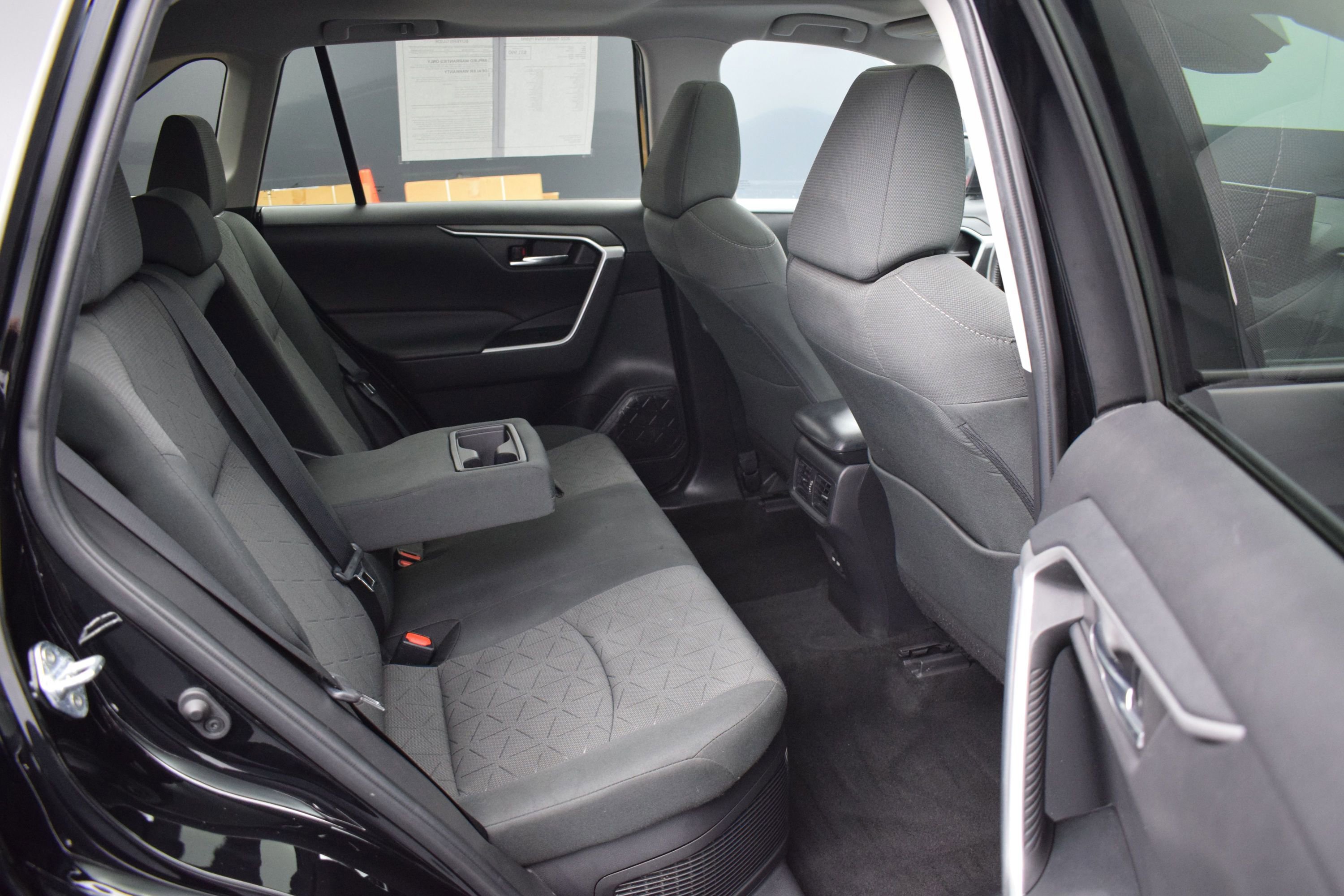 Used 2022 Toyota RAV4 XLE w/ Convenience Package AWD/4WD image 11