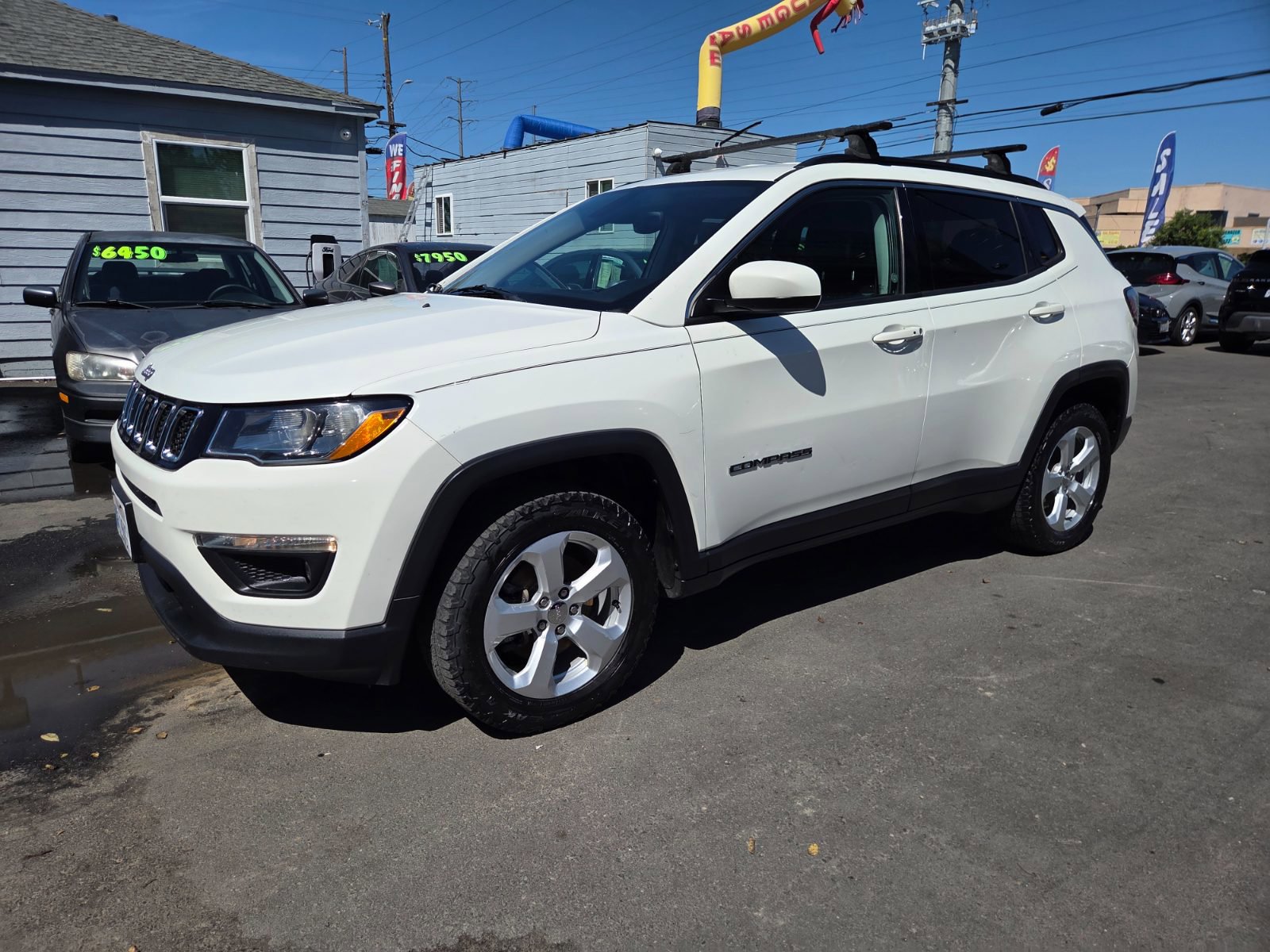 Used 2017 Jeep Compass Latitude w/ Popular Equipment Group image 1