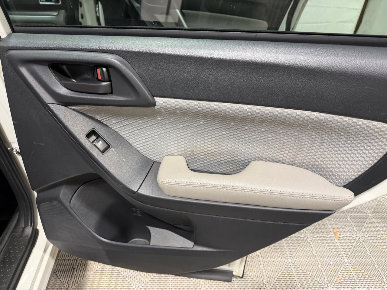 Used 2018 Subaru Forester 2.5i Premium image 16