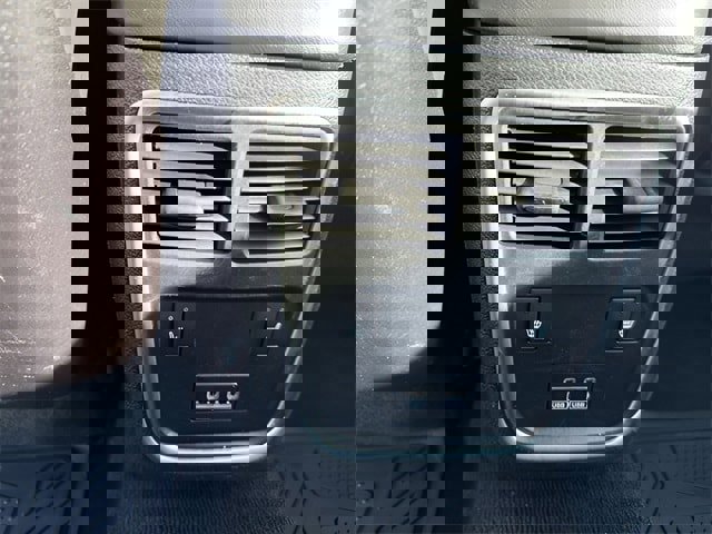 Used 2020 Dodge Charger SXT w/ Leather Interior Group image 22