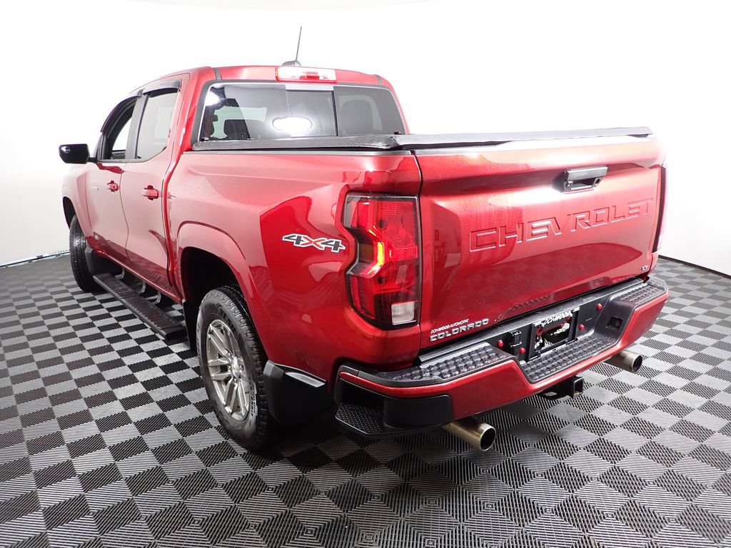 Used 2023 Chevrolet Colorado LT w/ LT Convenience Package AWD/4WD image 13