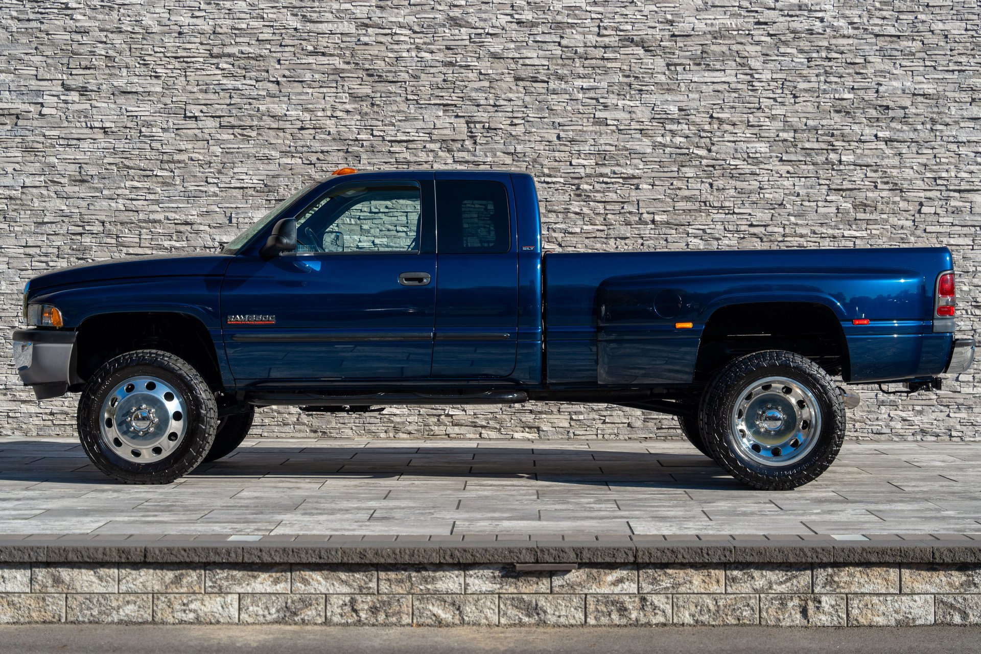 Used 2002 Dodge Ram 3500 Truck 4x4 Quad Cab image 2