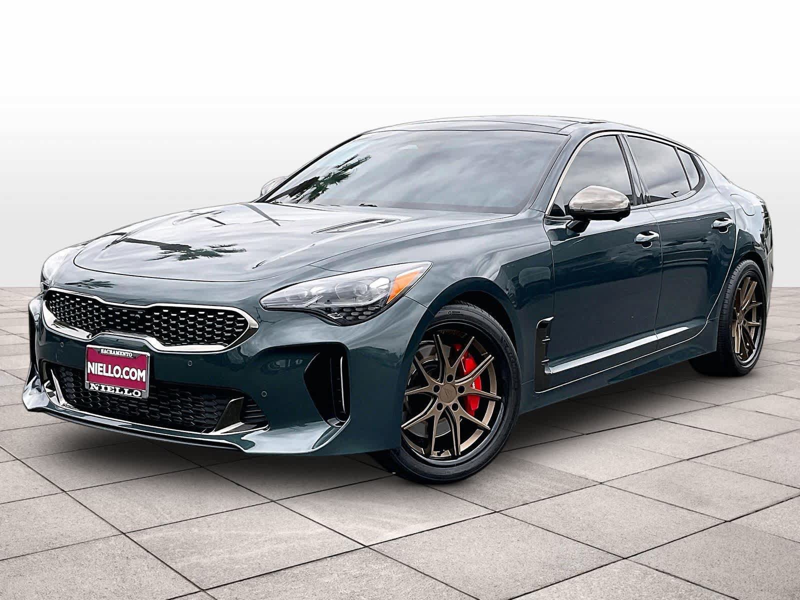 Used 2022 Kia Stinger GT2 AWD/4WD video 1