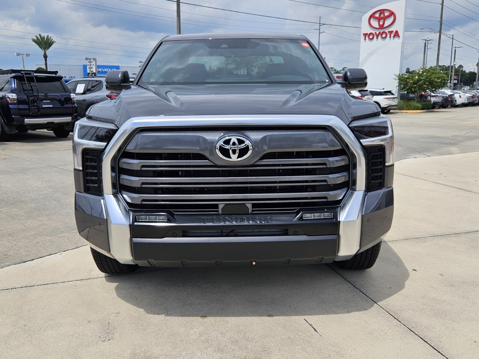 New 2025 Toyota Tundra Limited image 2