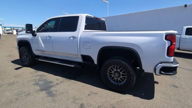 Used 2024 Chevrolet Silverado 2500 High Country w/ Z71 Off-Road Package image 6