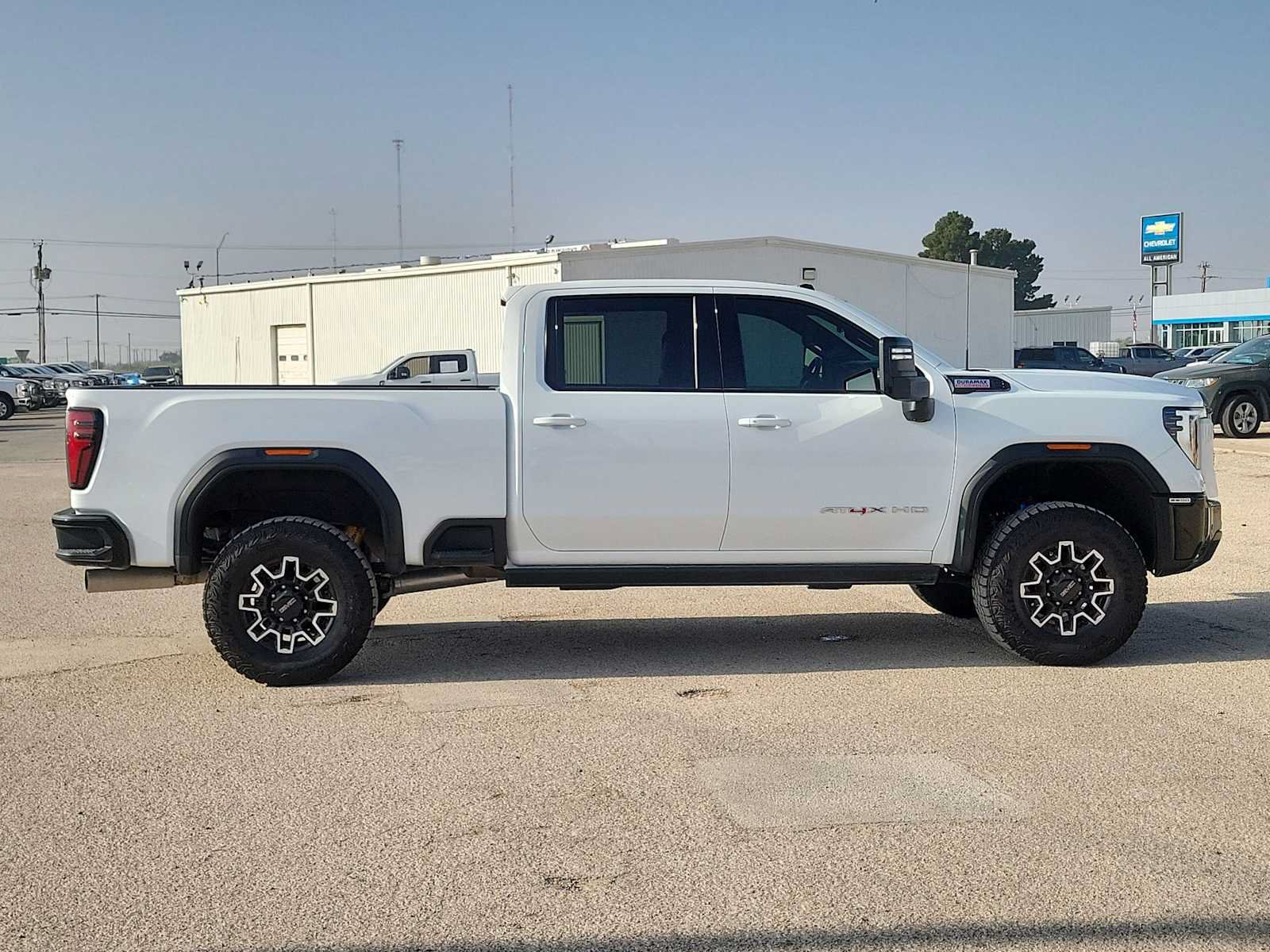 Used 2026 GMC Sierra 2500 AT4X AWD/4WD image 9