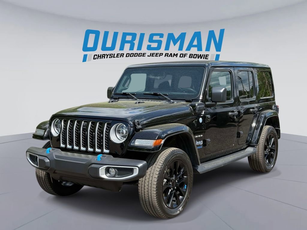 Used 2022 Jeep Wrangler Unlimited Sahara w/ Cold Weather Group image 5