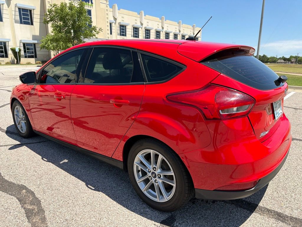 Used 2016 Ford Focus SE FWD image 3