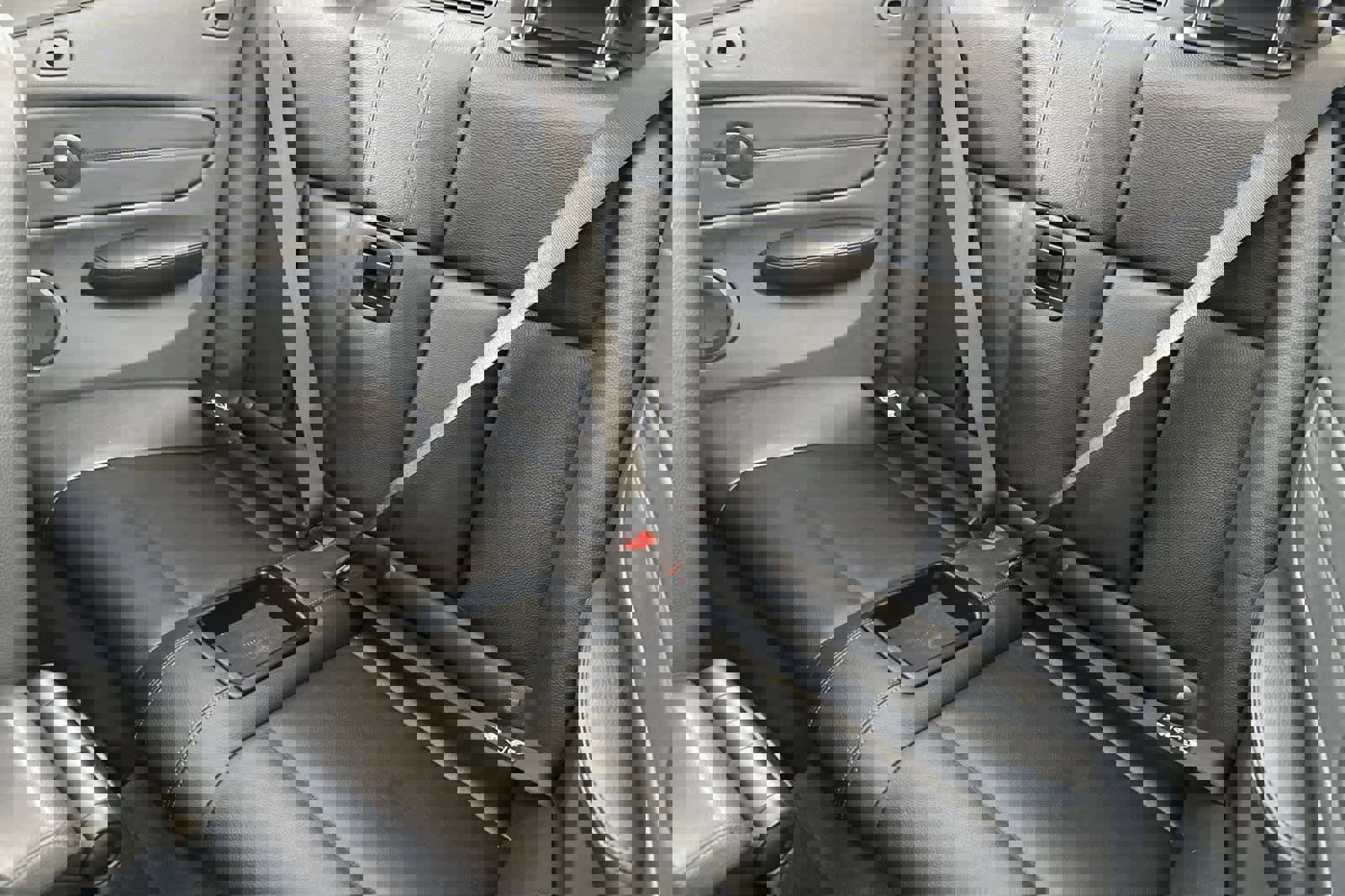 Used 2013 BMW 135is Convertible image 4