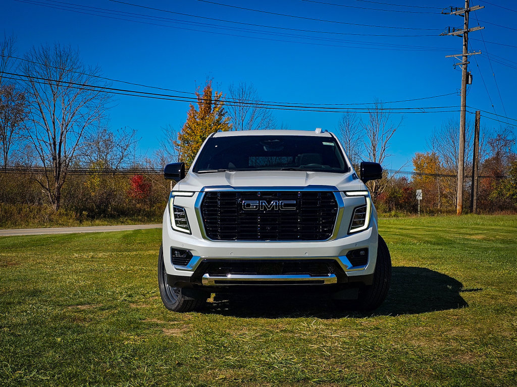 New 2027 GMC Yukon Denali w/ Denali Reserve Package AWD/4WD image 8