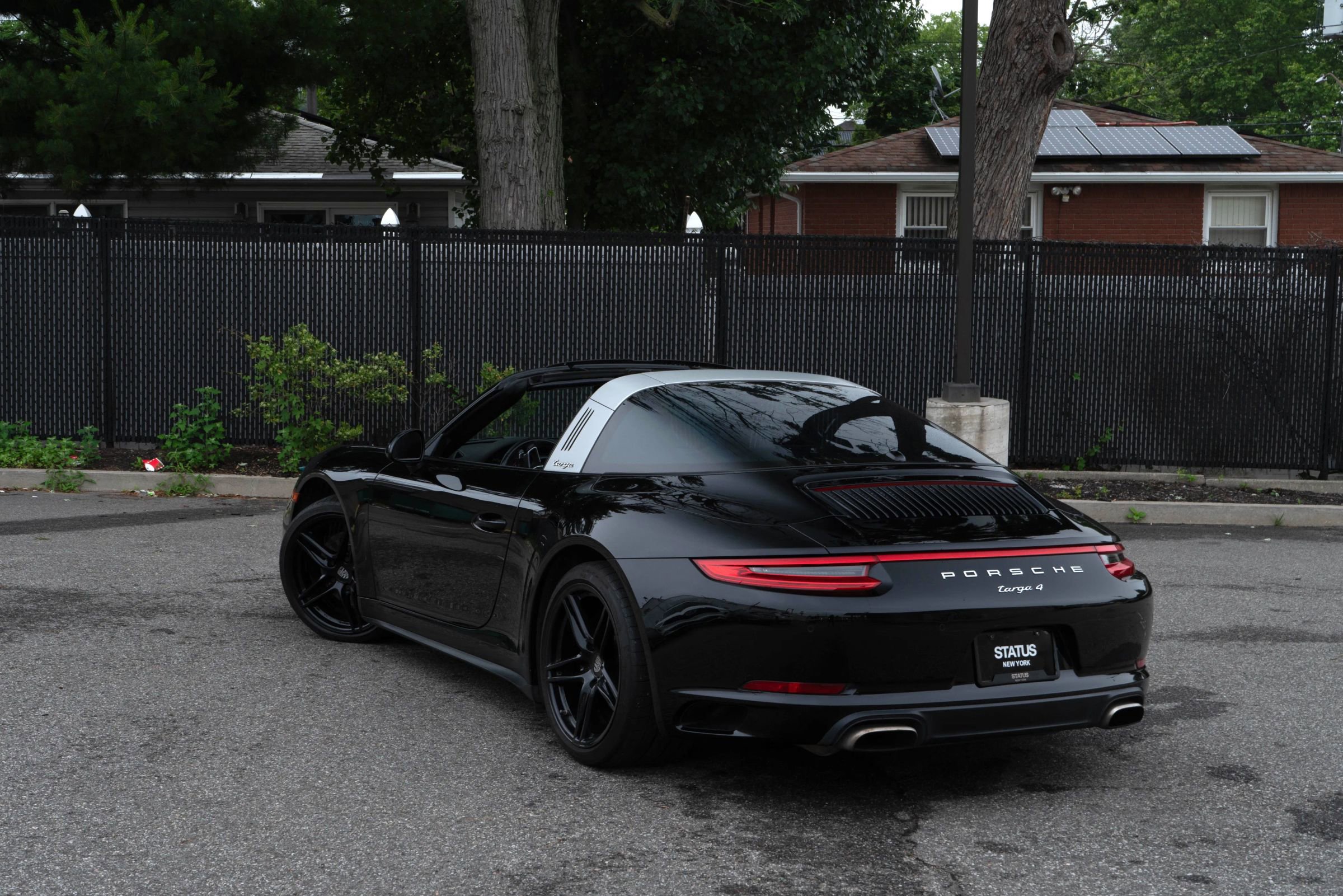 Used 2018 Porsche 911 Targa 4 image 24