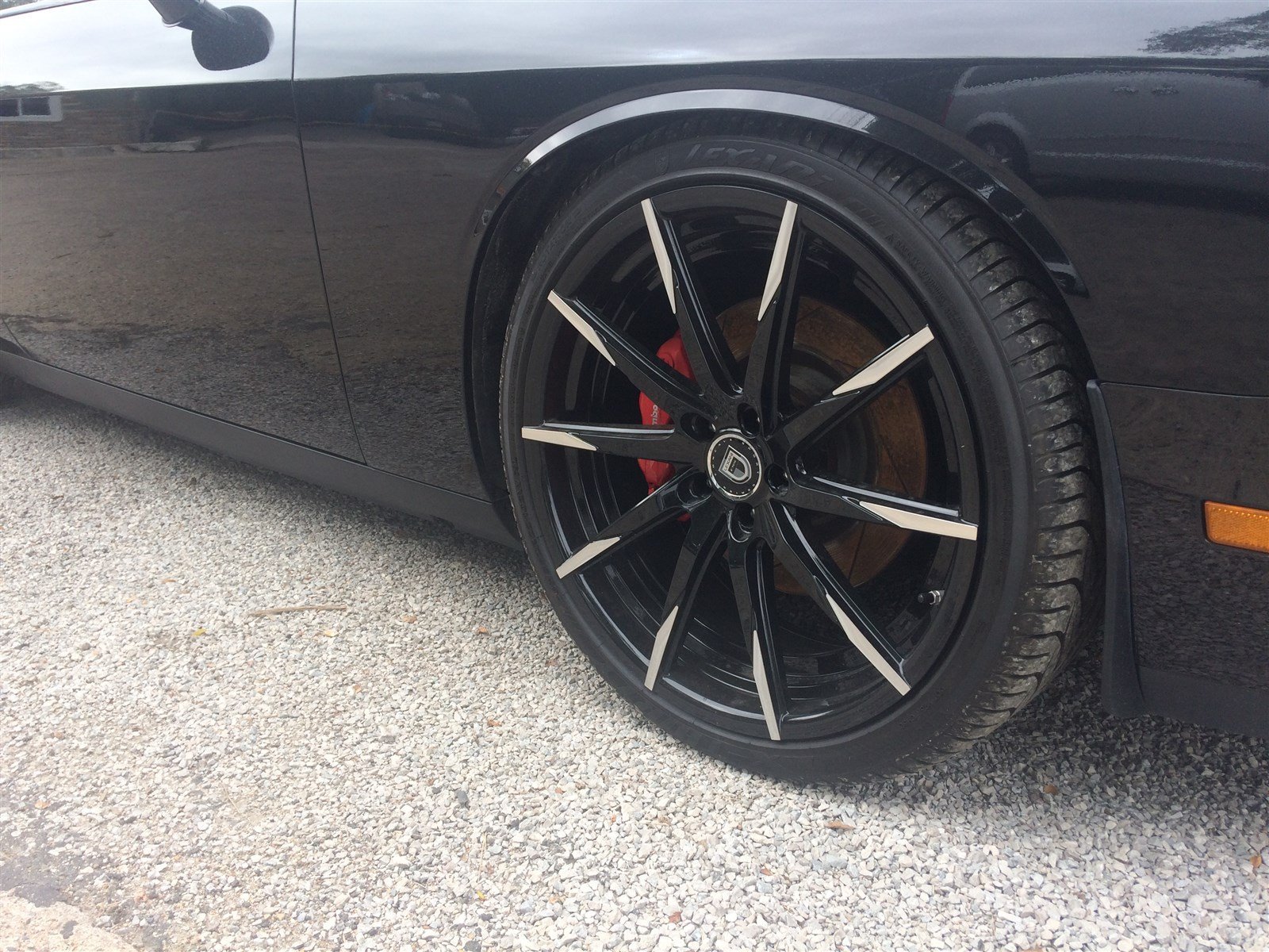 Used 2010 Dodge Challenger SRT8 w/ SRT Option Group II RWD image 8