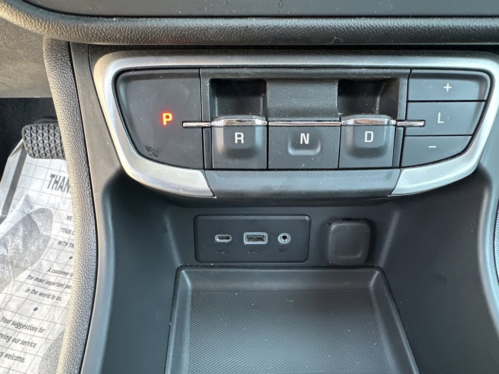 Used 2024 GMC Terrain SLE image 26