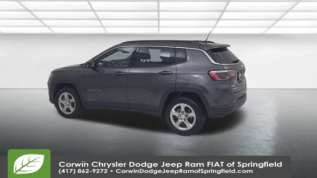 Certified 2024 Jeep Compass Latitude image 10